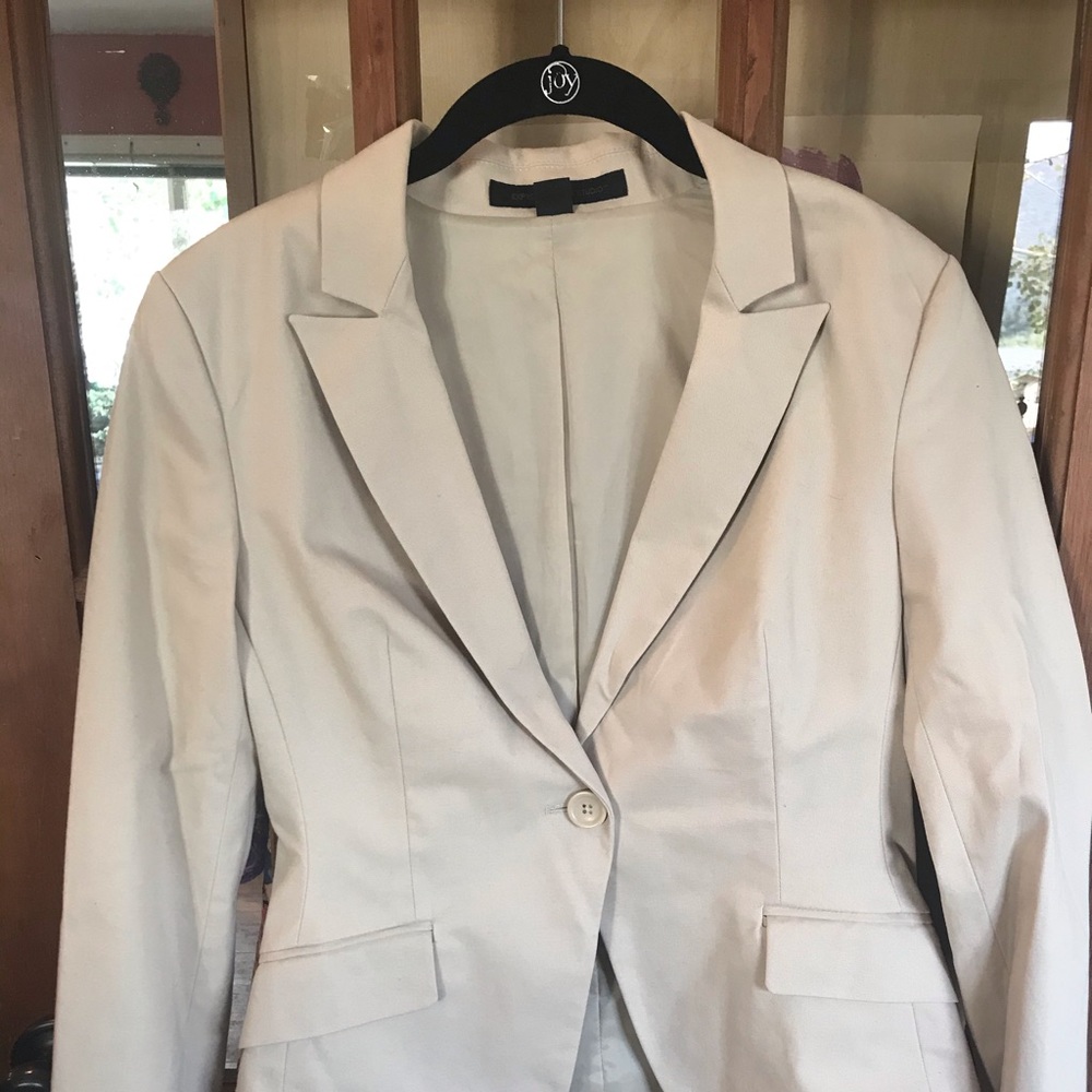 Express Business Skirt Suit